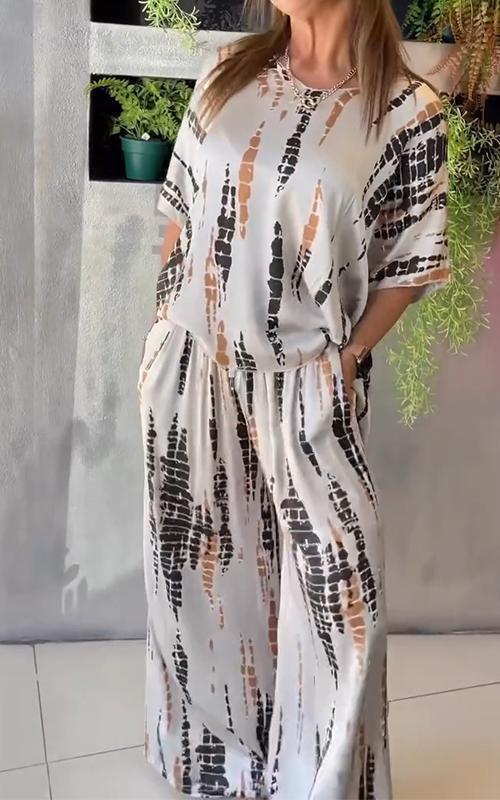 Emilia | Avslappnat tvådelat satinset med rund hals - Milafashion-se.com